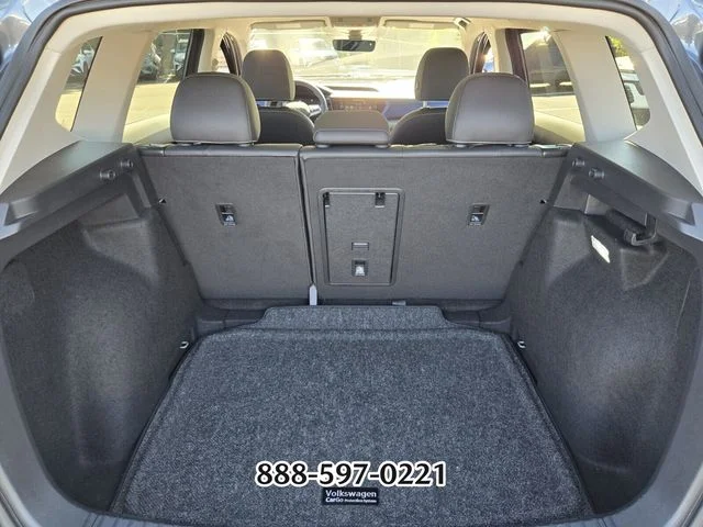 Certified Used 2024 Platinum Gray Metallic Volkswagen 1.5T SE image 17