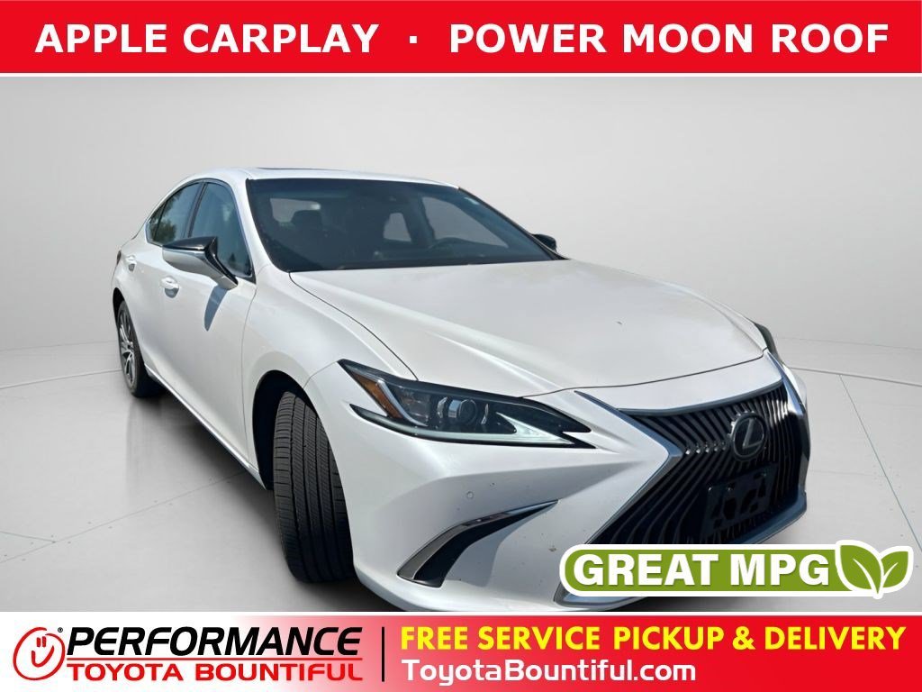Used 2021 White Pearl Lexus 250 image 1