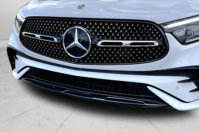 Used 2026  Mercedes-Benz GLC 300 Coupe image 36