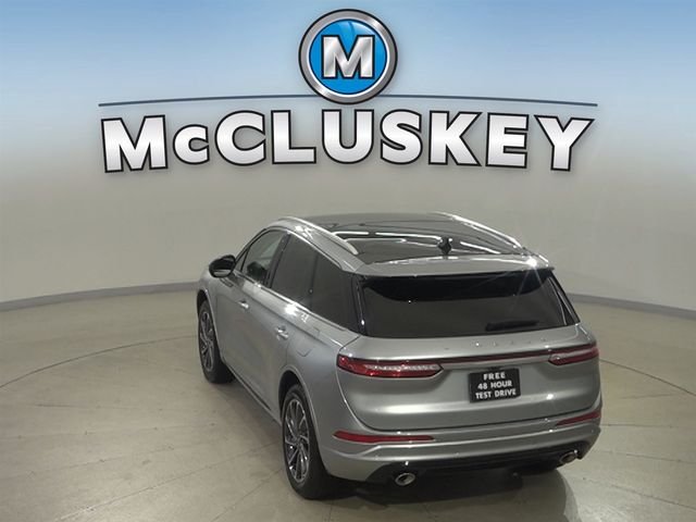 Used 2023 Silver Lincoln Grand Touring image 14