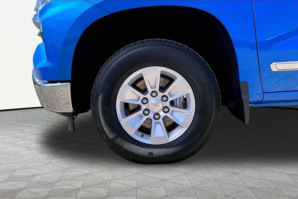 Certified Used 2026 Rip Tide Blue Chevrolet LT image 9
