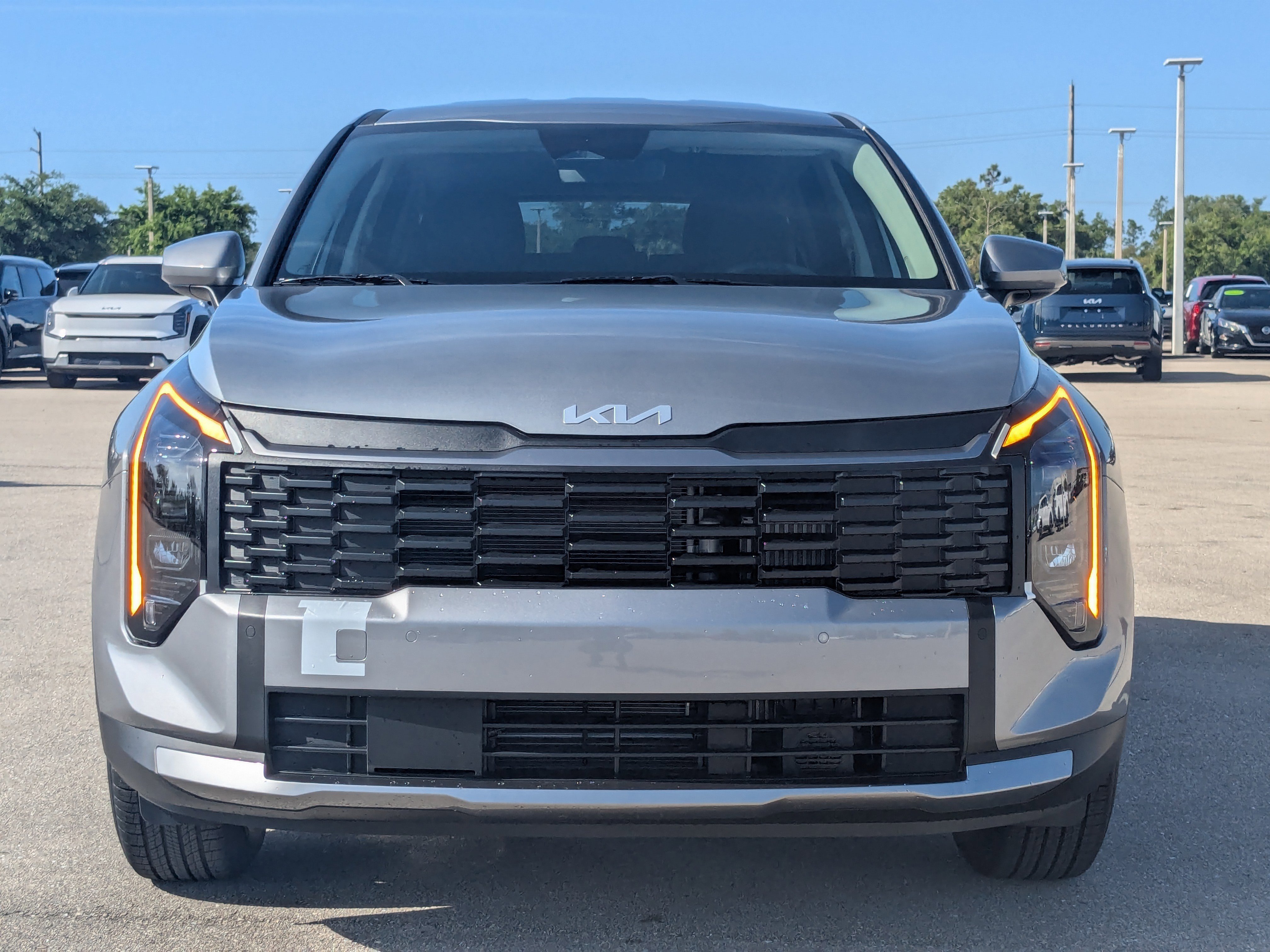 New 2026 Steel Gray Kia LX image 3