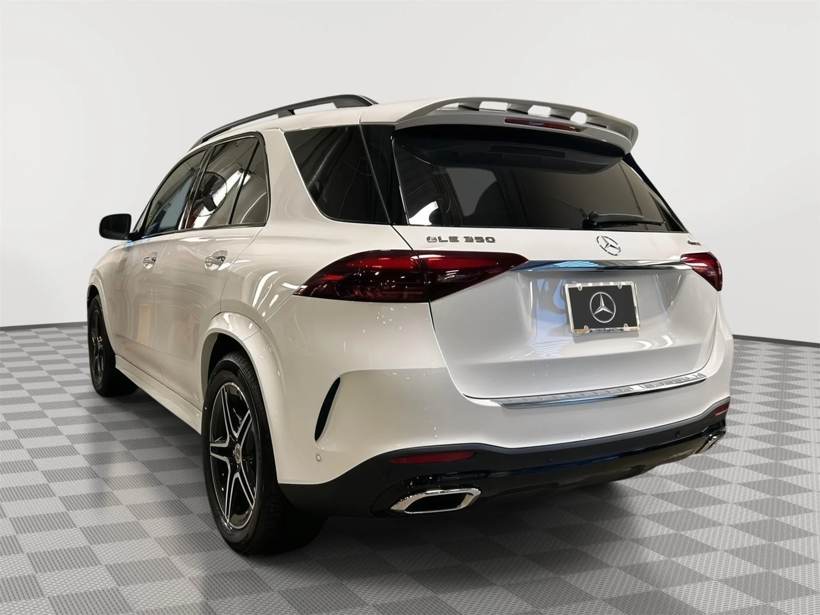 New 2026 Polar White Mercedes-Benz GLE 350 image 5