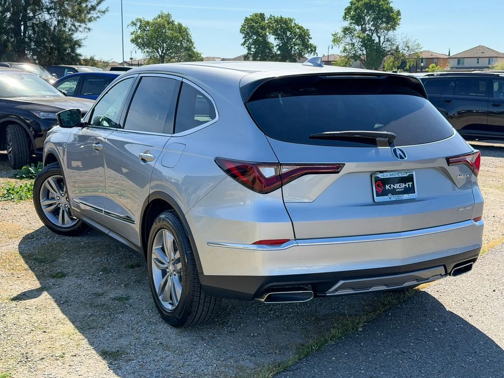 New 2026 Solar Silver Metallic Acura Base image 9