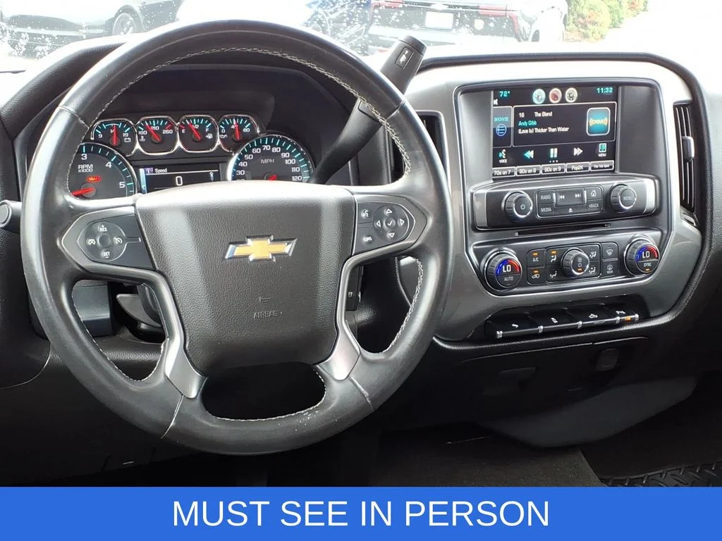Used 2015 Silver Chevrolet LT image 7