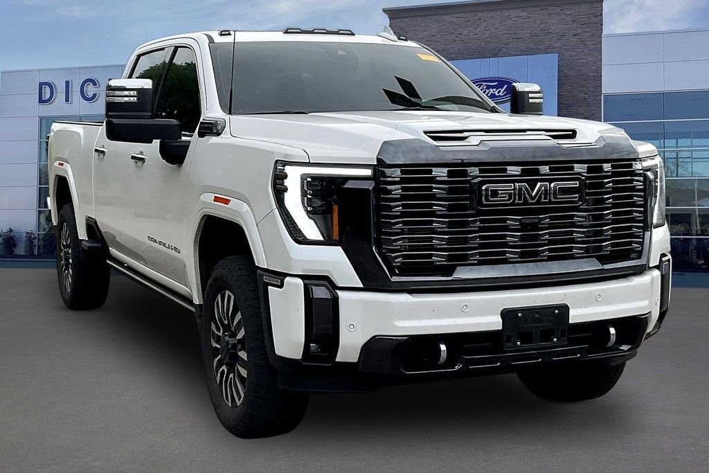 2024 GMC Sierra 4WD Crew Cab Long Box Denali Ultimate's photo