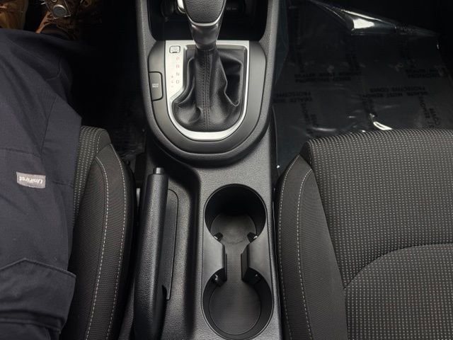 Used 2020 Blue Kia LXS image 17