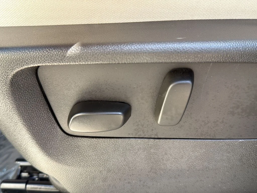 Used 2023 White Buick Essence image 20