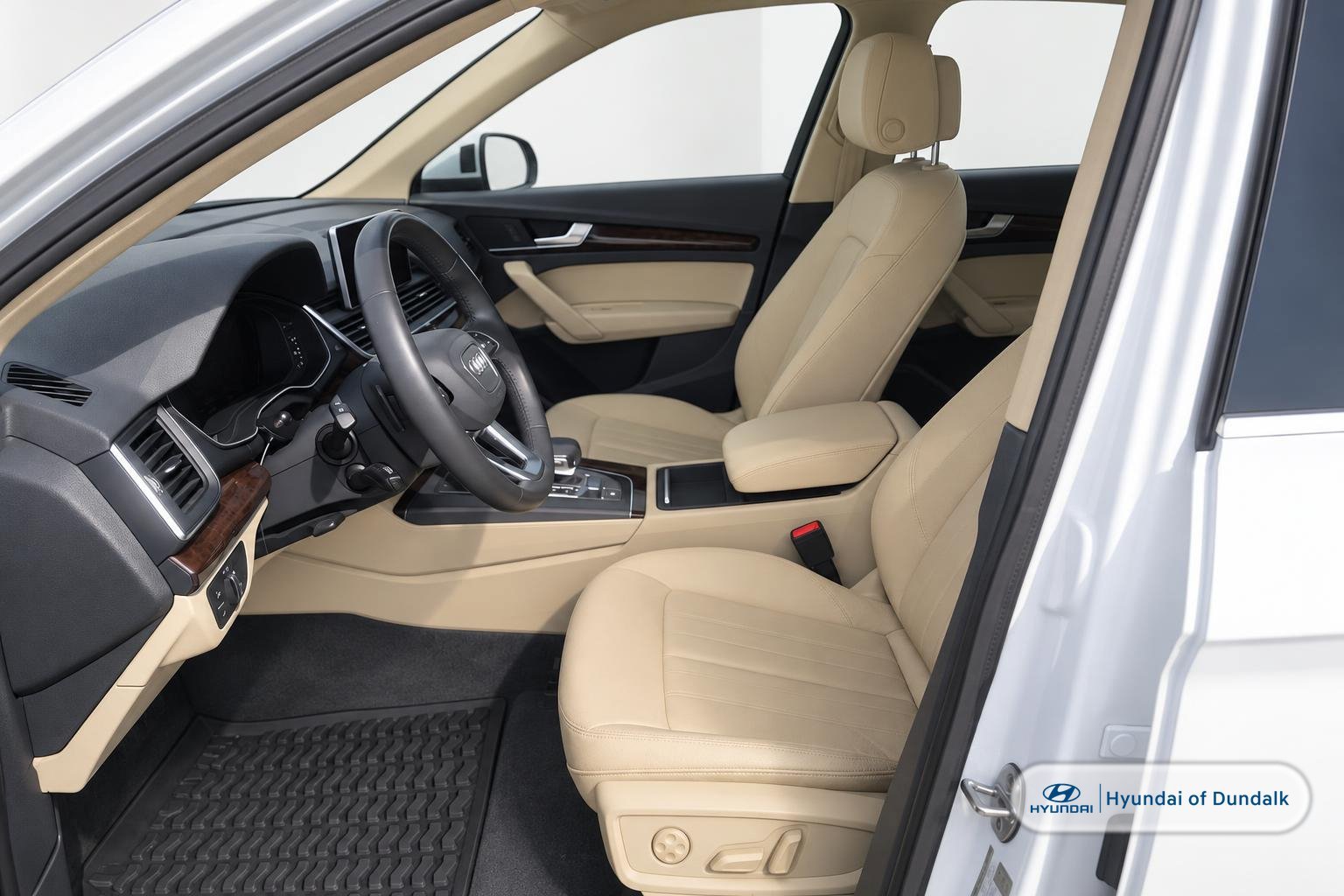 Used 2018 White Audi 2.0T Premium image 7