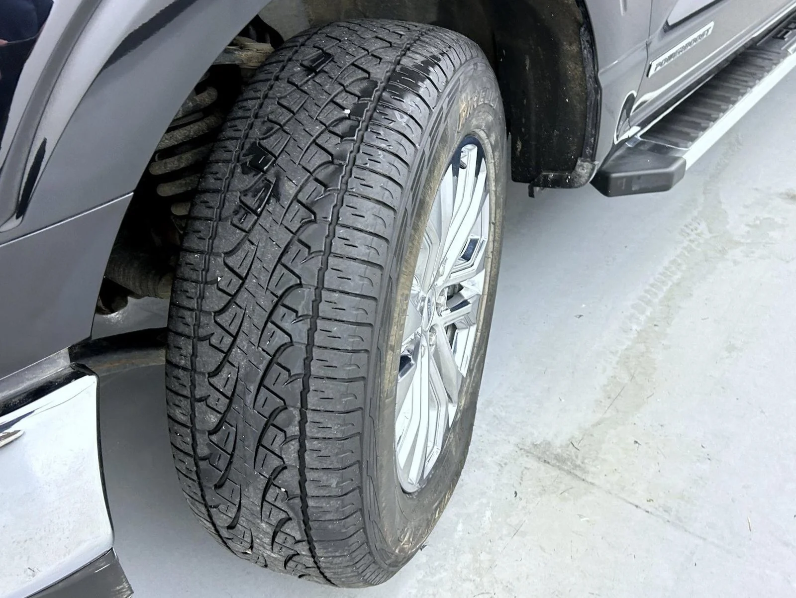 Used 2024 Black Ford XLT image 24