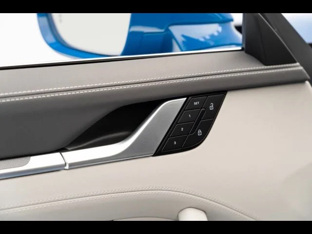 Certified Used 2025  Porsche Carrera image 44