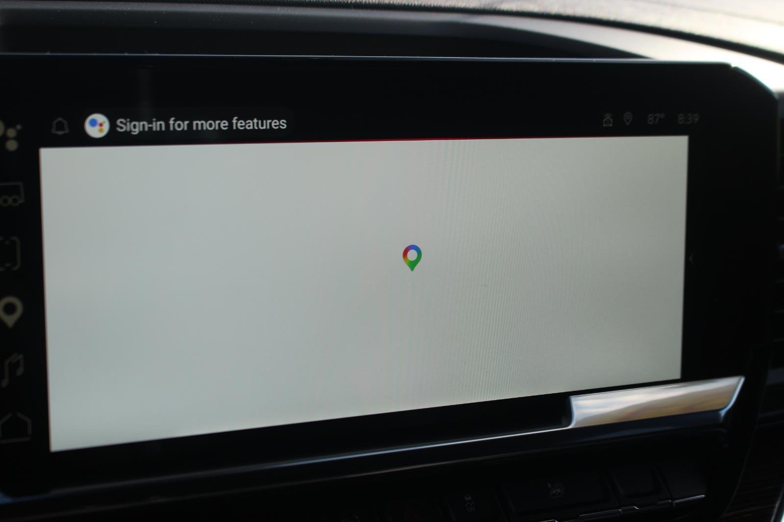 Used 2024 Summit White GMC Elevation image 31