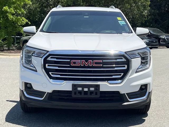 Used 2024  GMC SLT image 17
