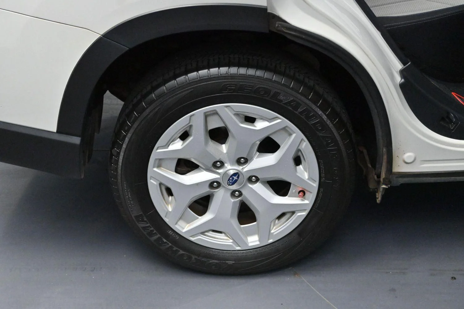 Used 2021 Crystal White Pearl Subaru Base image 33