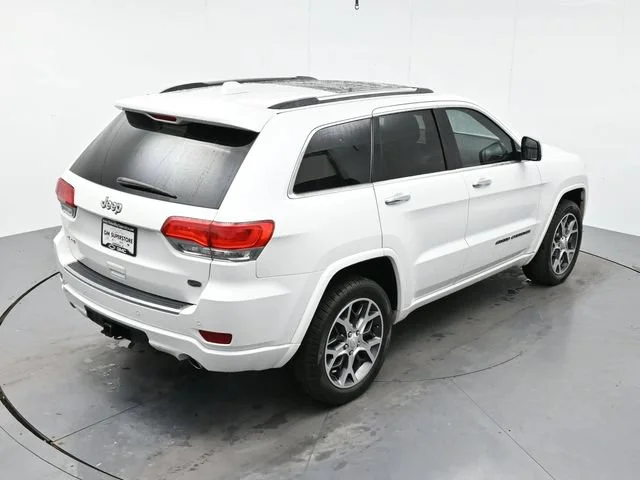 Used 2019 Ivory 3-coat Jeep Overland image 39
