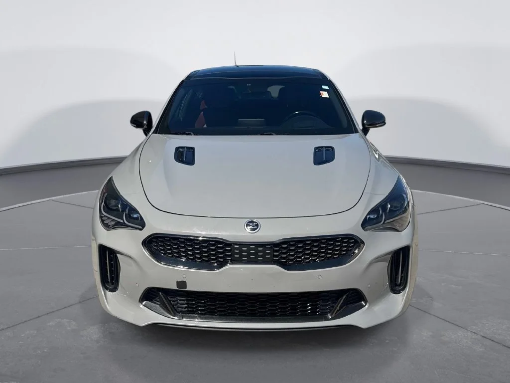 Used 2018 White Kia GT2 image 2