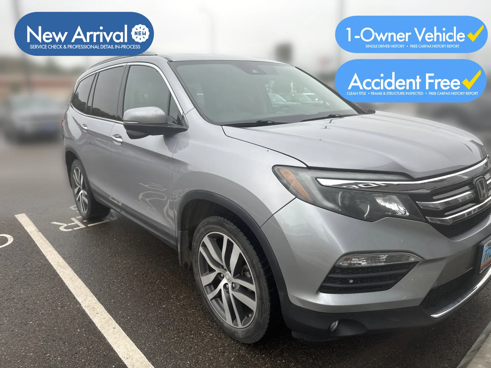 Used 2017 Silver Honda Touring image 1