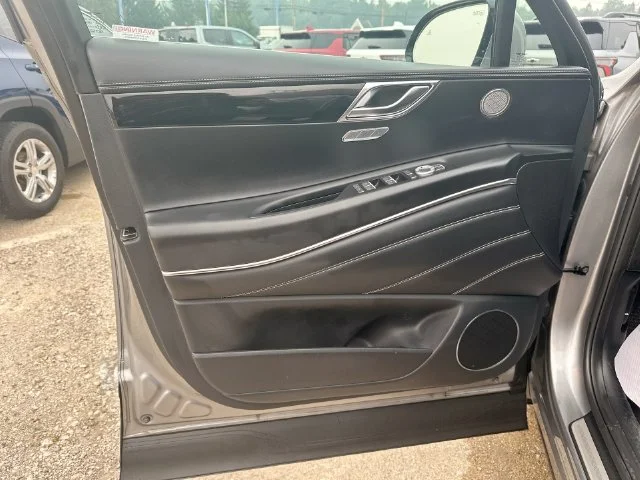 Used 2026 Silver Genesis 2.5T image 31