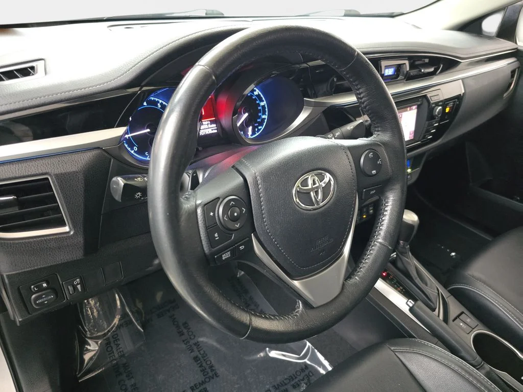 Used 2014 Classic Silver Metallic Toyota S Premium image 18