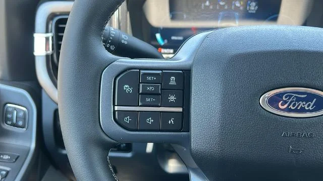 New 2026 Agate Black Metallic Ford F-250® Lariat® image 42