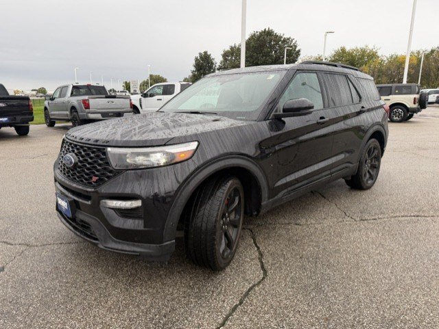 Used 2023 Black Metallic Ford ST image 3