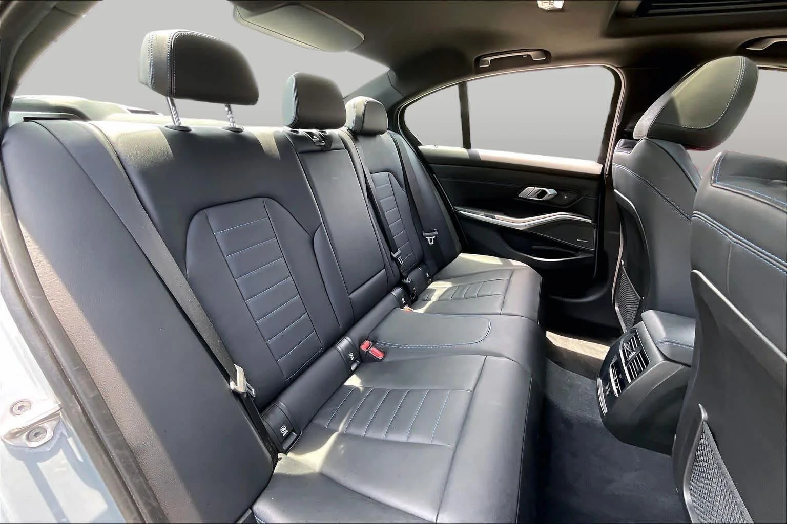 Used 2023 Brooklyn Grey Metallic BMW M340i xDrive image 19