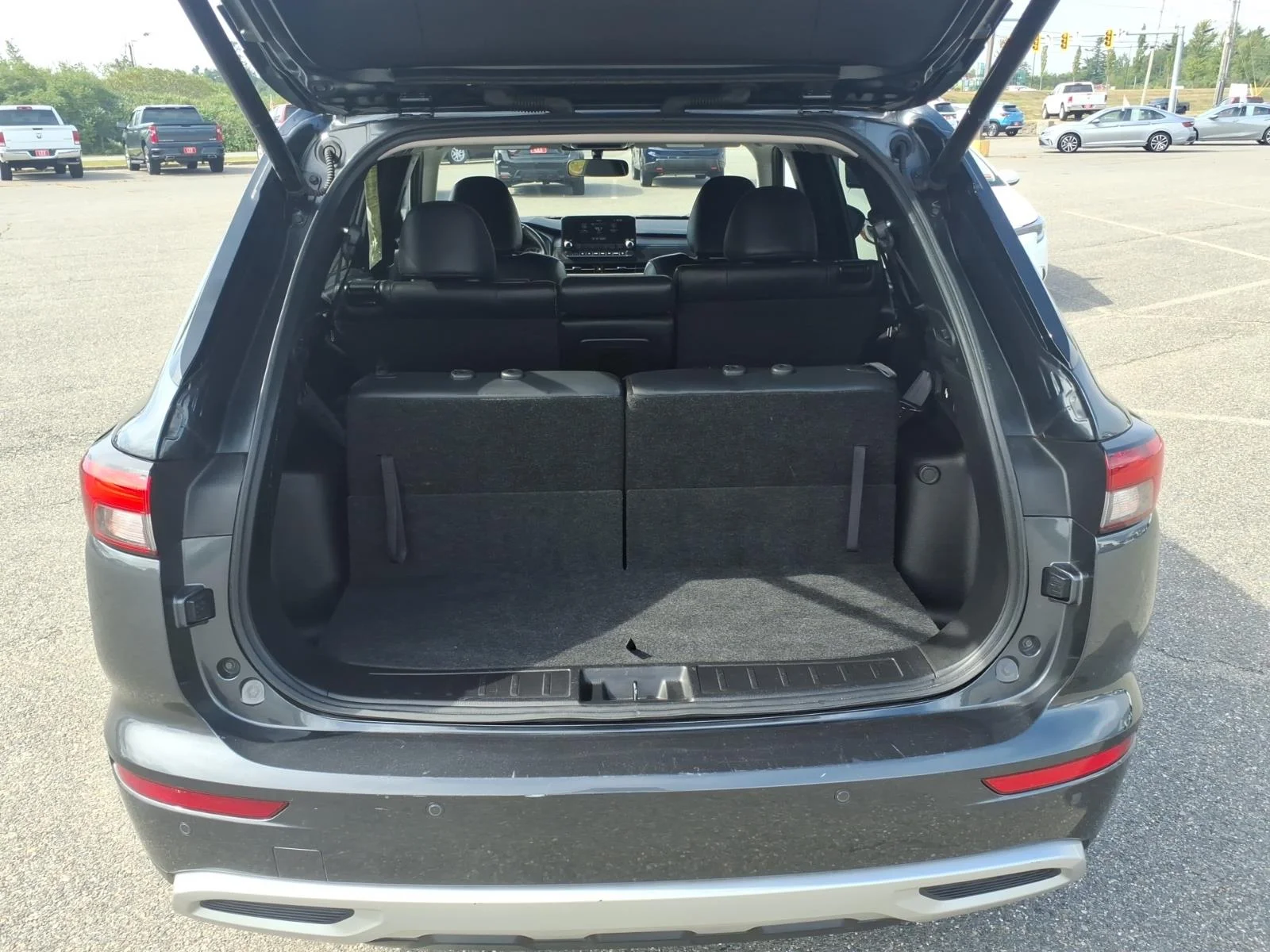 Used 2024 Graphite Gray Mitsubishi SE image 12