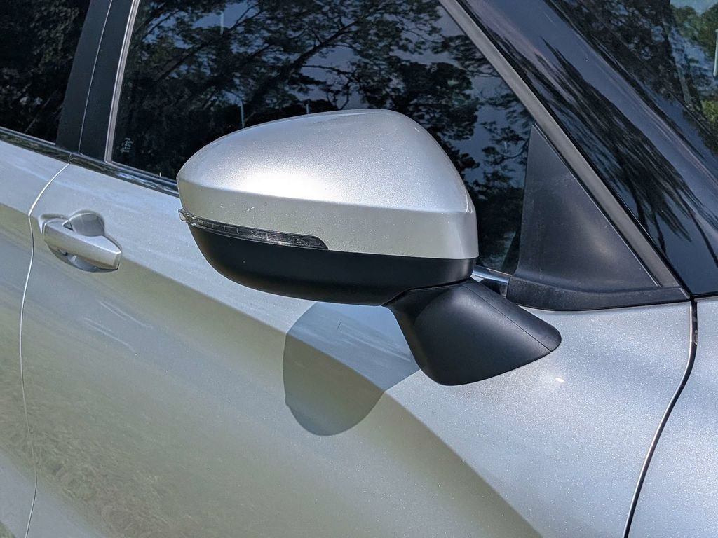Used 2024  Mitsubishi ES image 10
