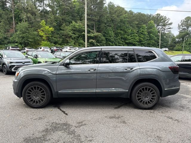 Used 2018 Gray Volkswagen SEL Premium image 8
