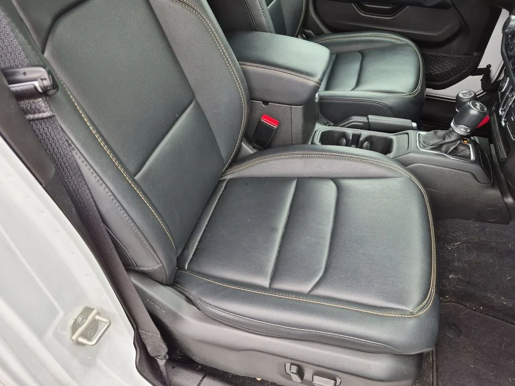 Used 2024 White Jeep Sahara 4xe image 23