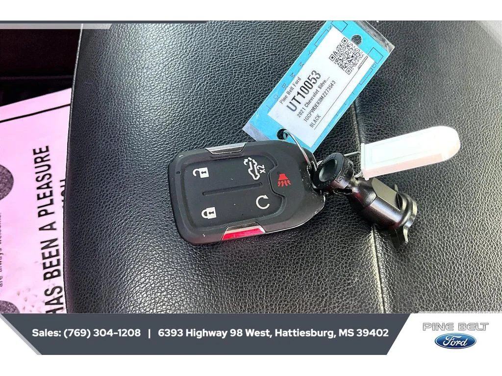 Used 2021 BLACK Chevrolet RST image 9