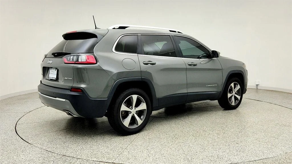 Used 2021 Sting-Gray Clearcoat Jeep Limited 4x4 image 5