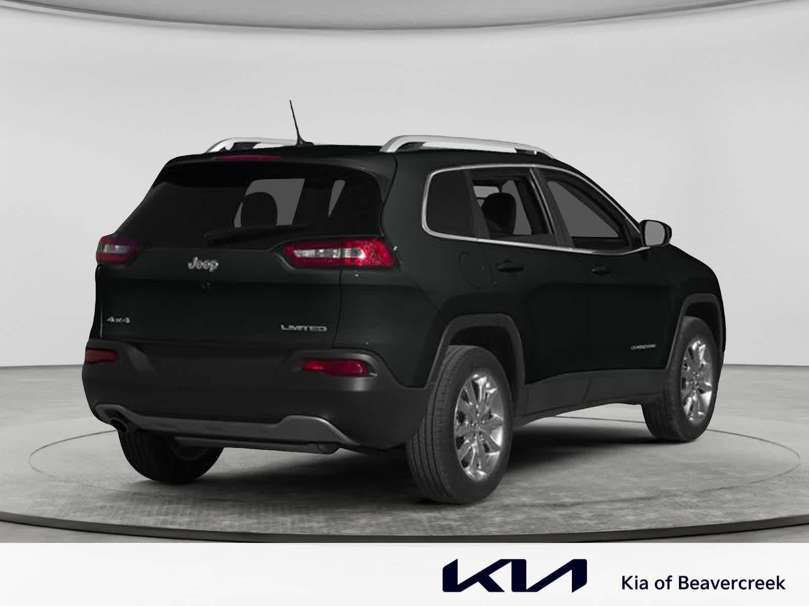 Used 2014 Brilliant Black Crystal Pearlcoat Jeep Latitude image 2