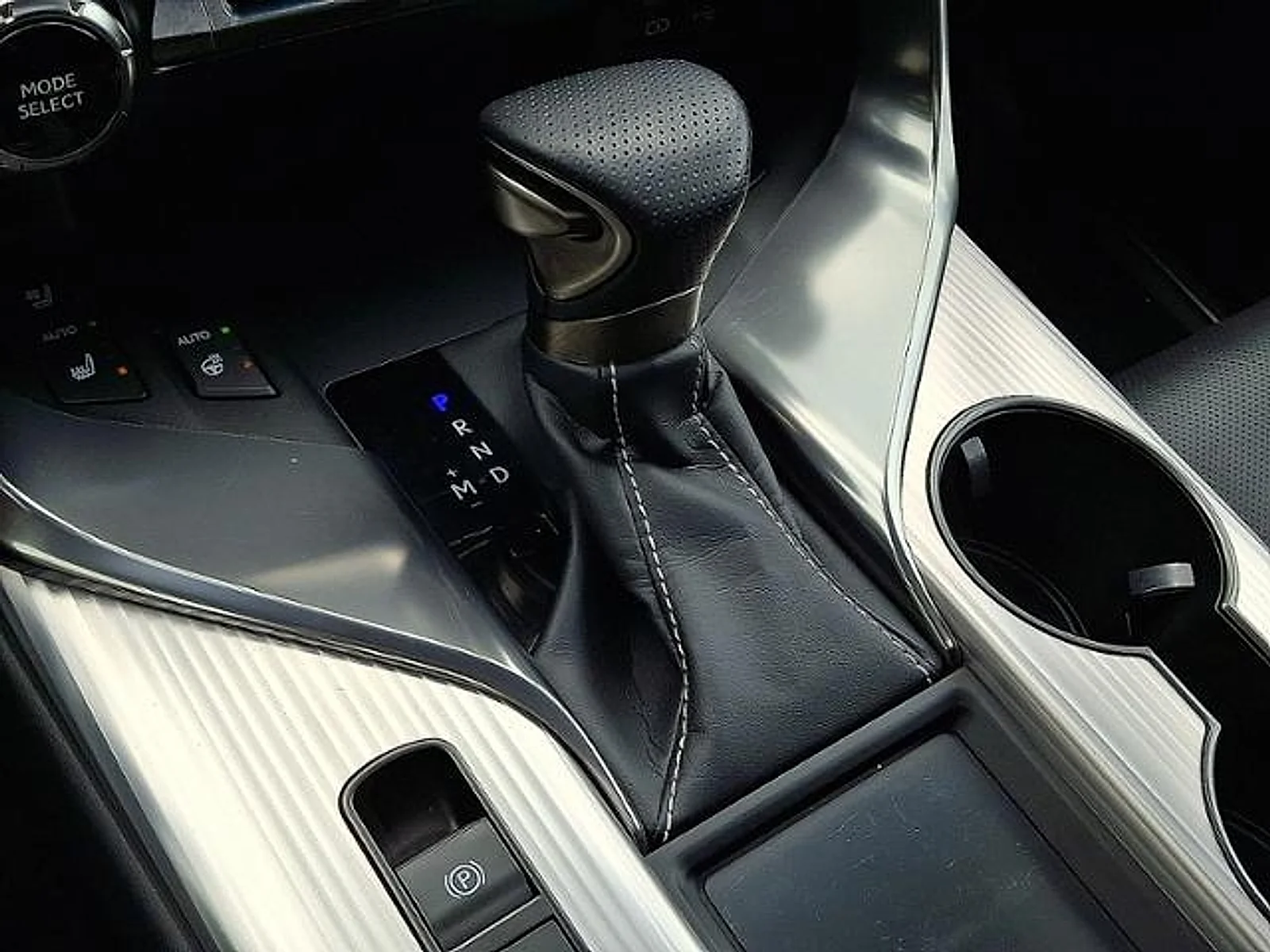 Used 2024 Ultra White Lexus LX 600 F SPORT image 21