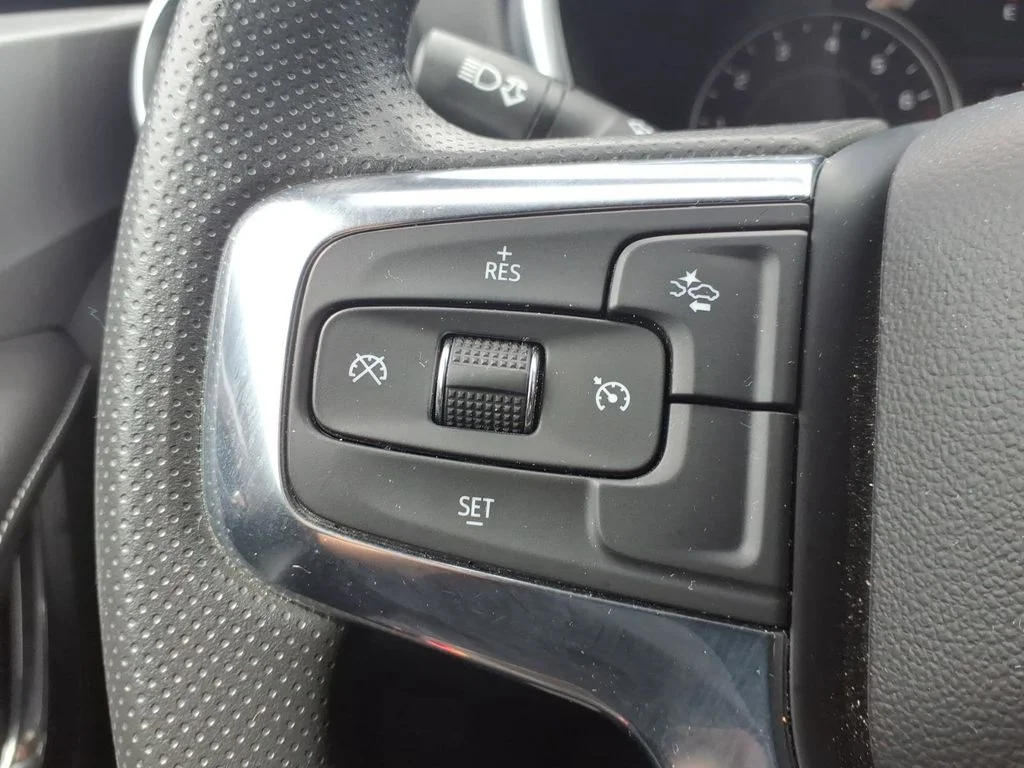 Used 2023 Blue Chevrolet LT image 23