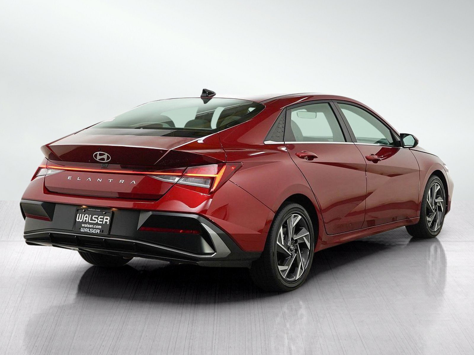 Used 2025 Ultimate Red Hyundai SEL Convenience IVT image 6