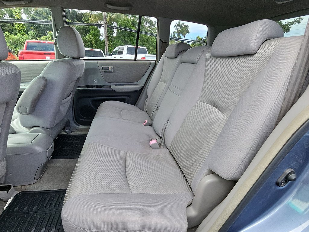 Used 2006 Blue Toyota Sport image 26