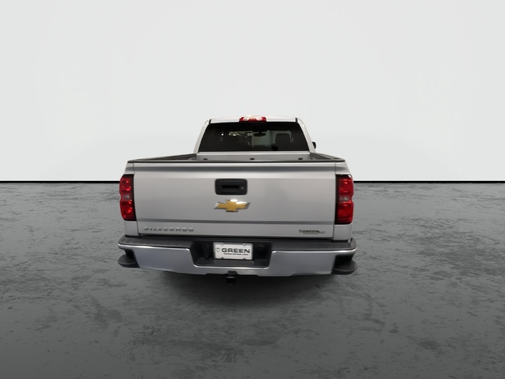 Used 2015 SILVER ICE METALLIC Chevrolet LT image 7