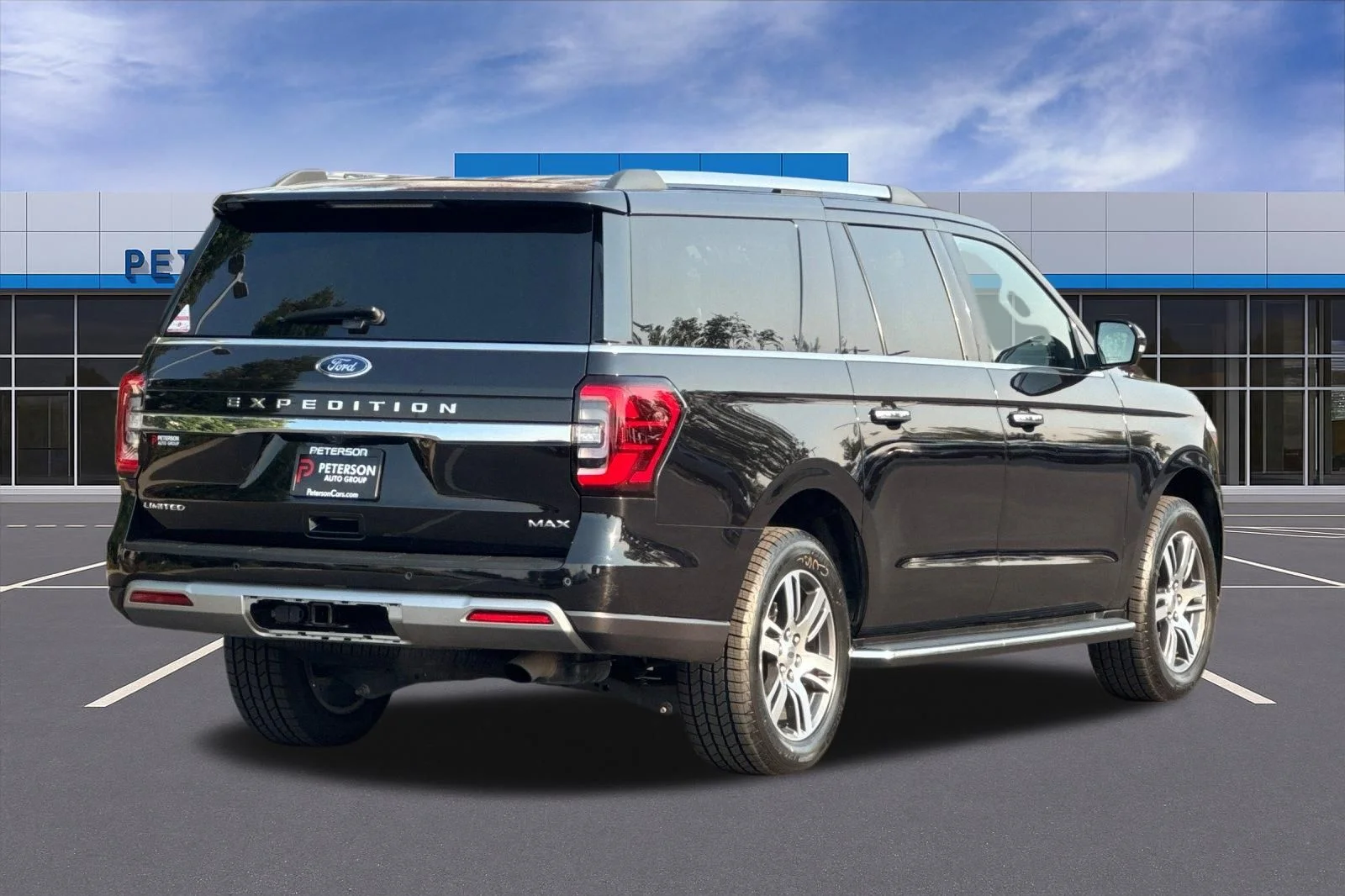 Used 2022 Black Ford Limited image 4
