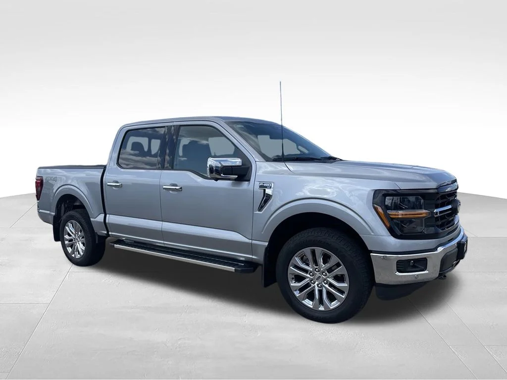 Used 2024 Silver Metallic Ford XLT image 2