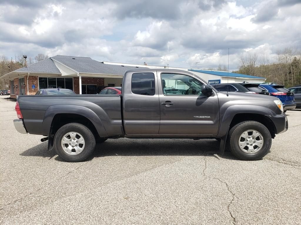 Used 2013 Toyota Tacoma PreRunner with VIN 5TFTX4GN8DX017546 for sale in Edinboro, PA