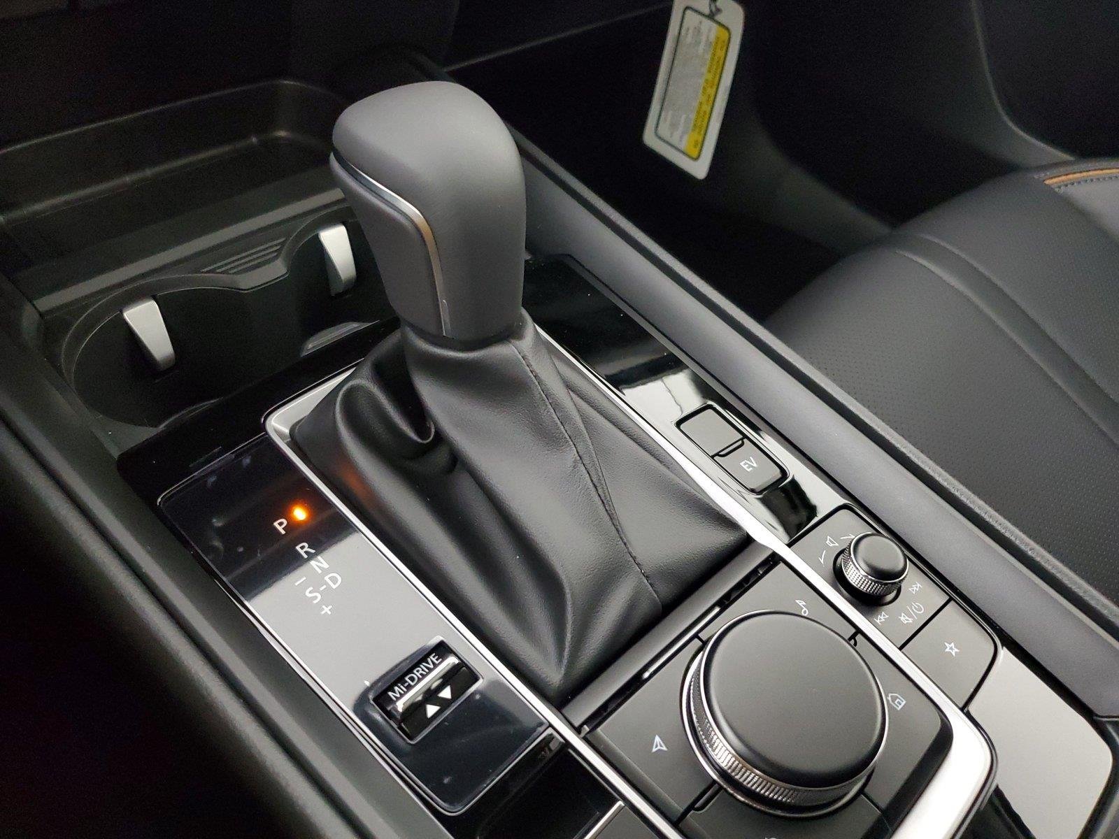 New 2026 Wind Chill Pearl Mazda Premium AWD image 32