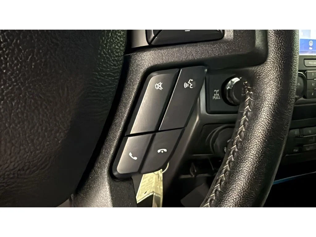 Used 2020 Oxford White Ford XLT Super Crew  4x4 3.5L 1 Owner 302A image 27