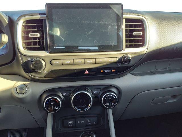 New 2026 Onyx Black Hyundai SEL image 18