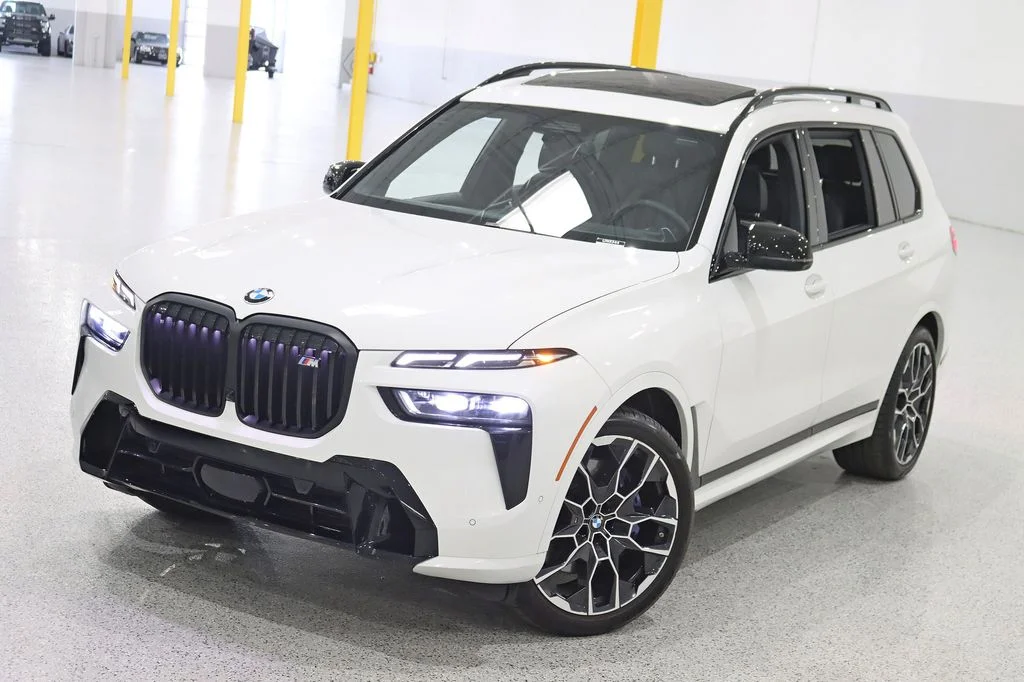 2025 BMW X7 M60i