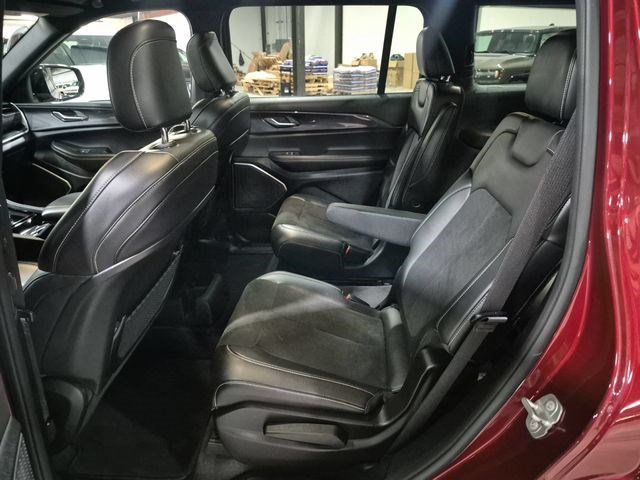 Stew Hansen Ce 2021 Velvet Red Pearlcoat Jeep Altitude image 25