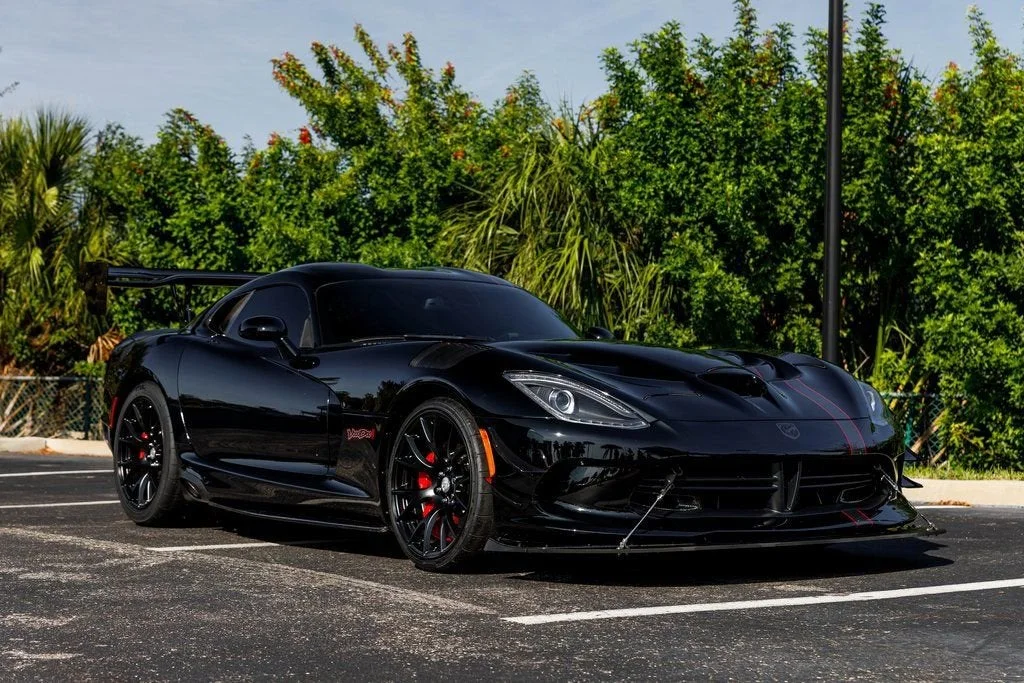 Used 2017 Venom Black Clearcoat Dodge GTC image 5