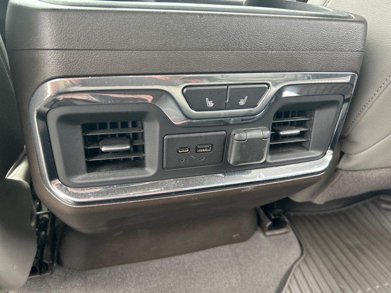 Used 2021 SUMMIT WHITE Chevrolet LTZ image 22