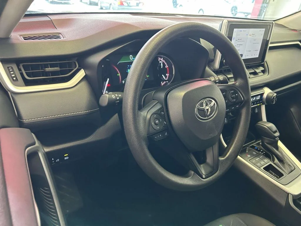 Used 2025 Silver Toyota XLE image 13