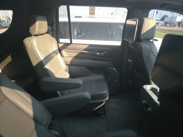 Used 2024 Blue GMC Denali image 5